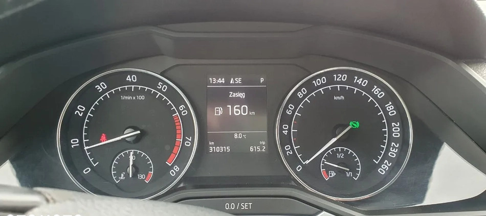 Skoda Superb cena 59500 przebieg: 310315, rok produkcji 2019 z Zawiercie małe 29